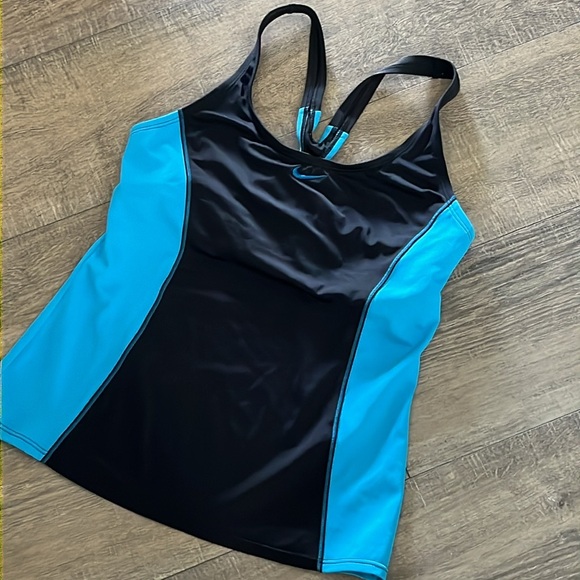 Nike Women's Black and Blue Swim Top - Picture 2 of 8